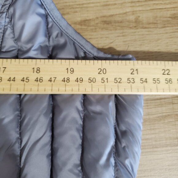 32 Degrees Heat Packable Grey Vest Silver Lightweight Size XL - Picture 12 of 13